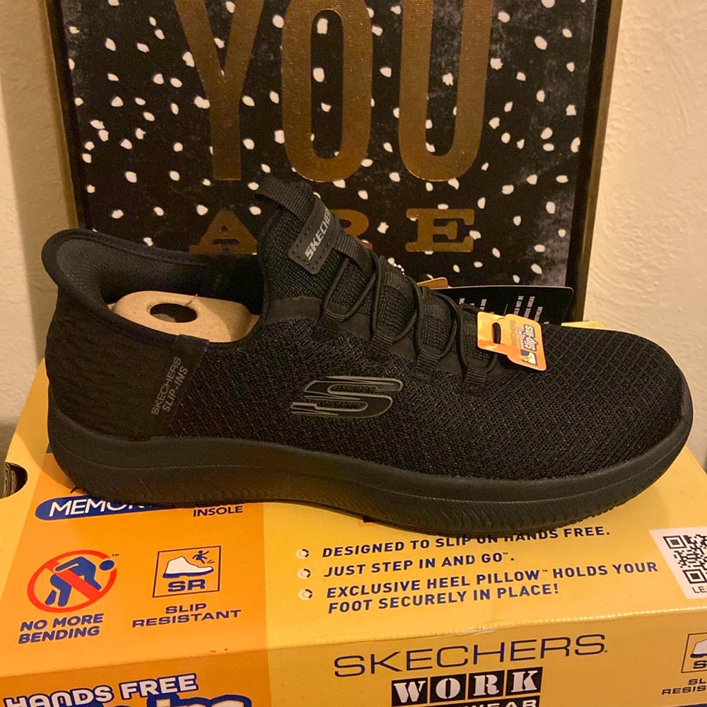 SKECHERS Work footwear 8